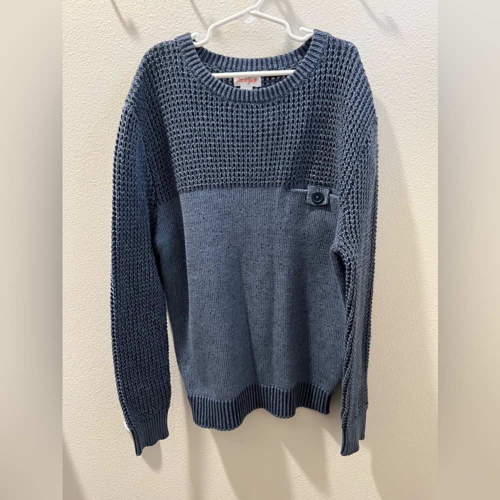 Boys Cat and Jack two tone ‎ blue knit pull over sweater size medium